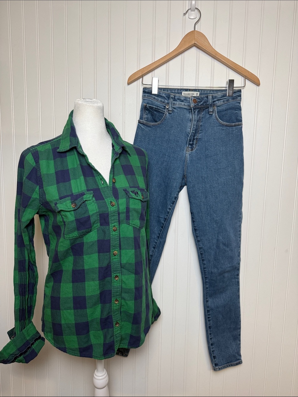 Abercrombie & Fitch Green and Navy Plaid Button-Down Shirt